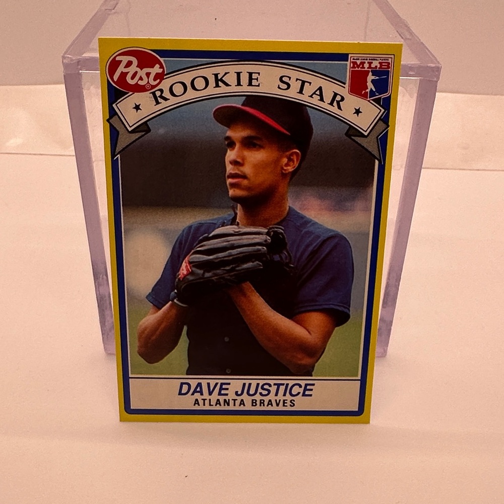 Post Rookie Star Trading Card - Blue and Yellow of HOF Dave Justice mint cond
